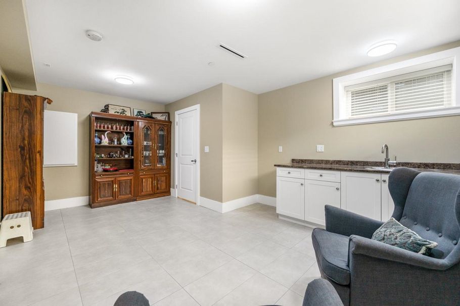 5828 Quebec Street Vancouver, BC - 31