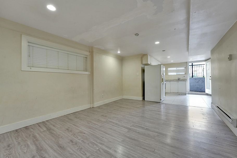 6805 Sherbrooke Street Vancouver, BC - 26