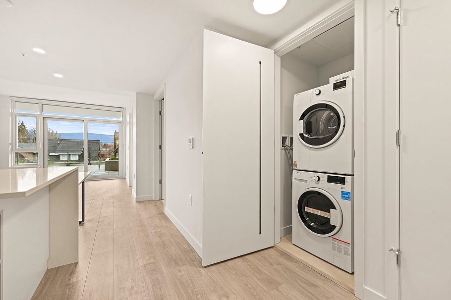 220 1981 Macdonald Street Vancouver, BC - 7