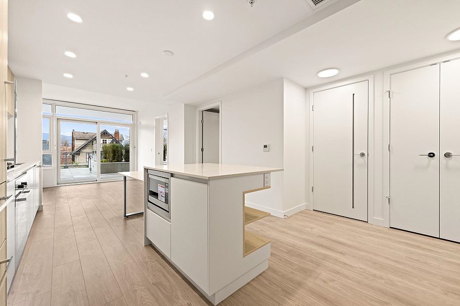 220 1981 Macdonald Street Vancouver, BC - 6