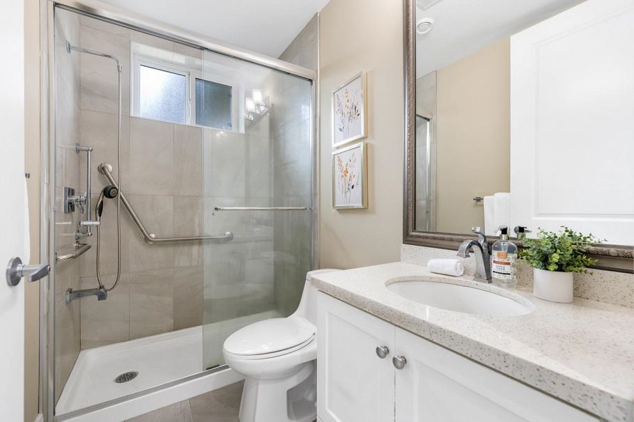 5828 Quebec Street Vancouver, BC - 14