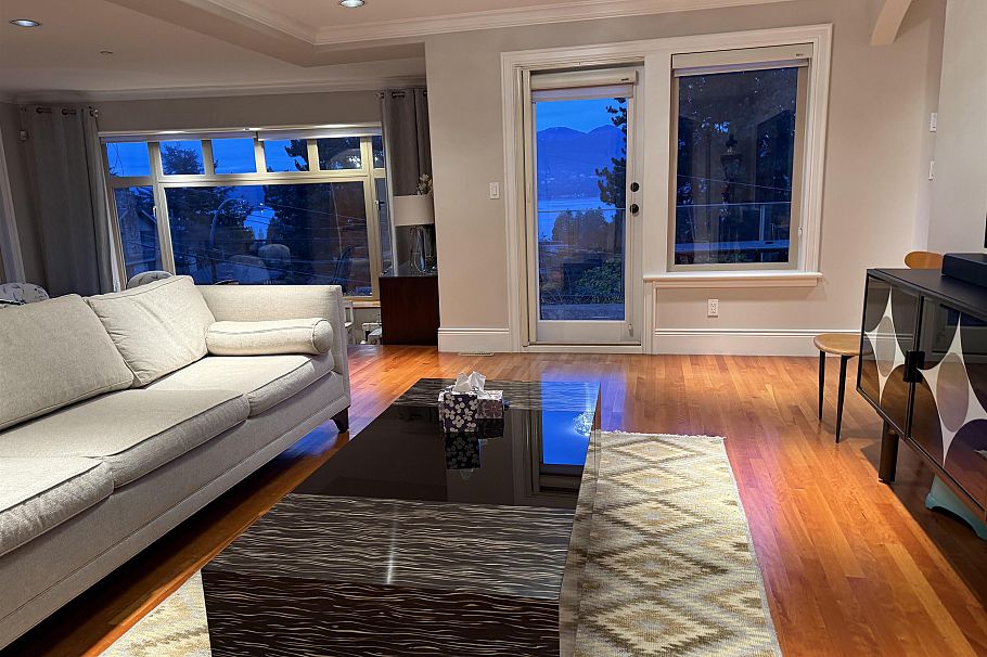 1822 Sasamat Street Vancouver, BC - 13