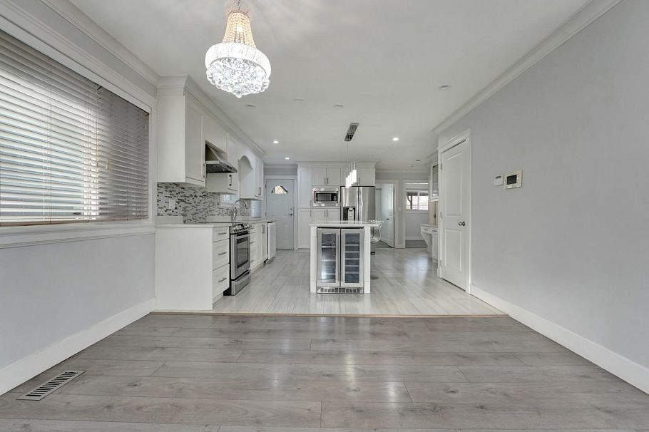 6805 Sherbrooke Street Vancouver, BC - 9