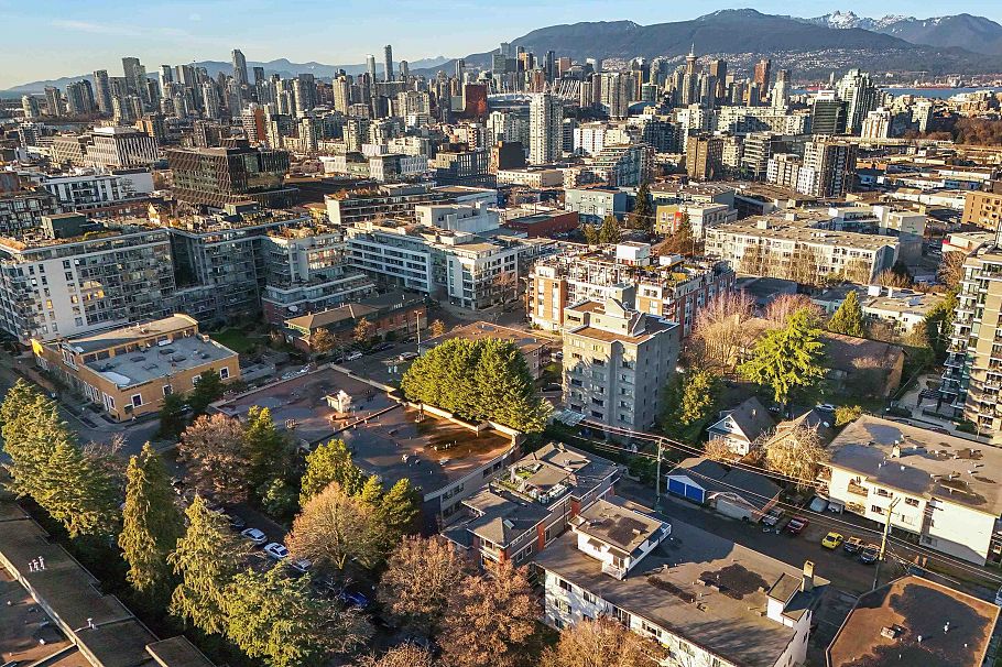 323 E 7th Avenue Vancouver, BC - 26