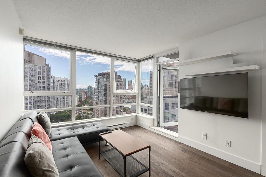 2710 928 Beatty Street Vancouver, BC - 2