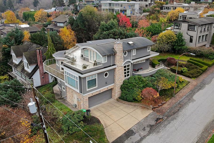 1822 Sasamat Street Vancouver, BC - 14