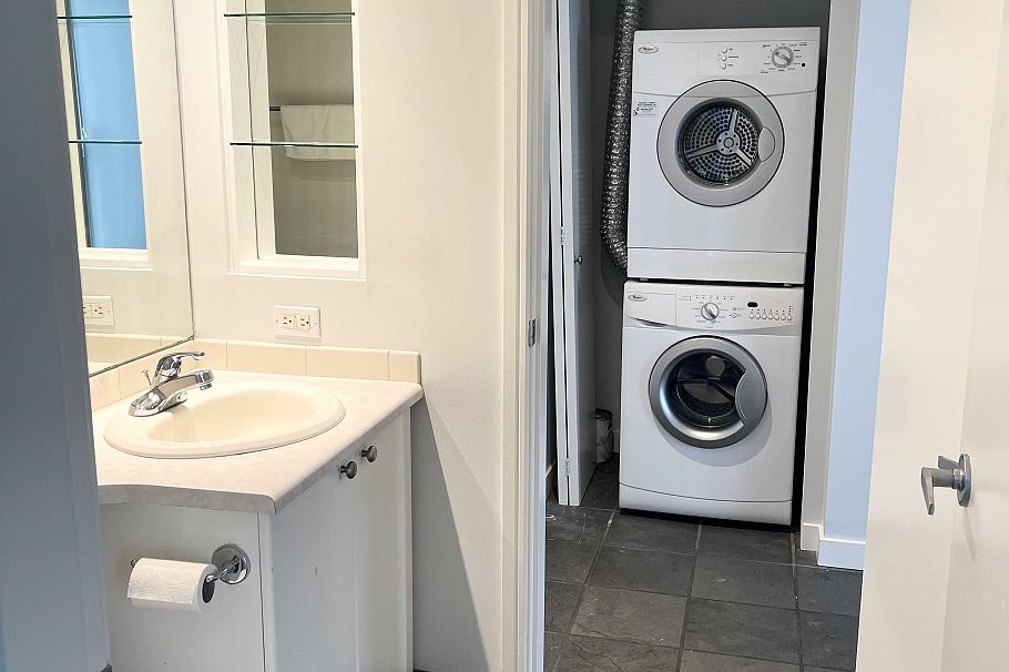 1402 1068 Hornby Street Vancouver, BC - 13