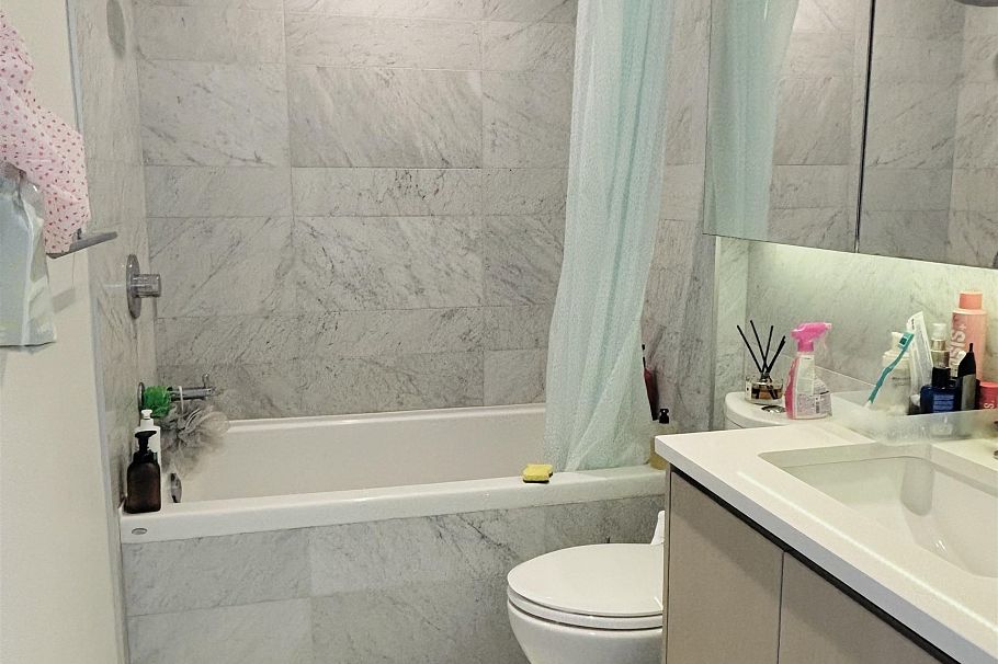 886 87 Nelson Street Vancouver, BC - 6