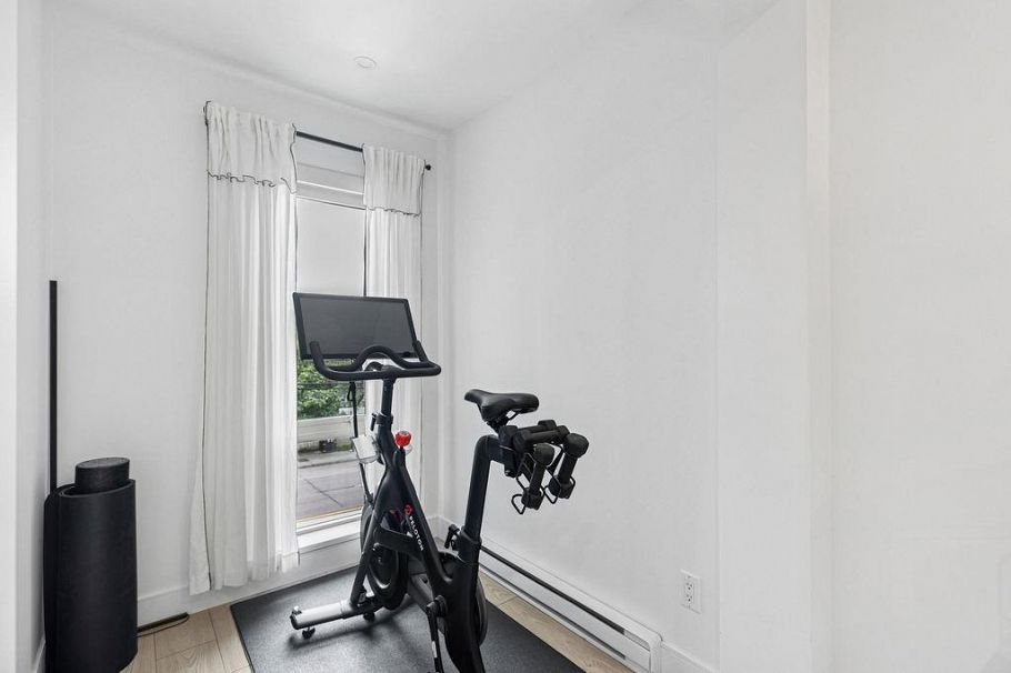 232 4550 Fraser Street Vancouver, BC - 22