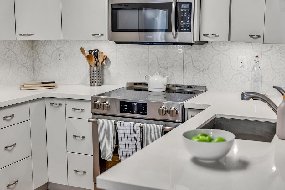 302 3461 Curle Avenue Burnaby, BC - 11