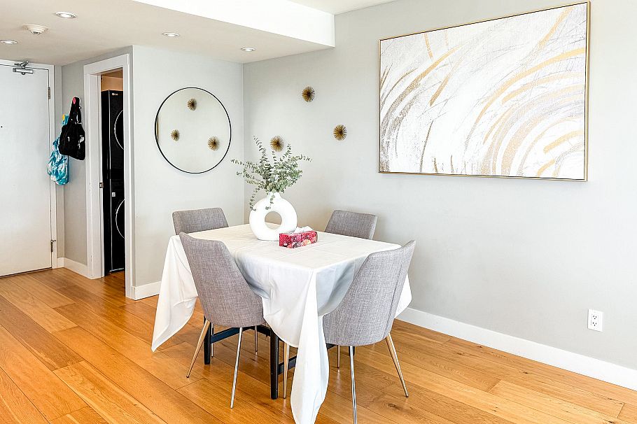 2207 1500 Howe Street Vancouver, BC - 18