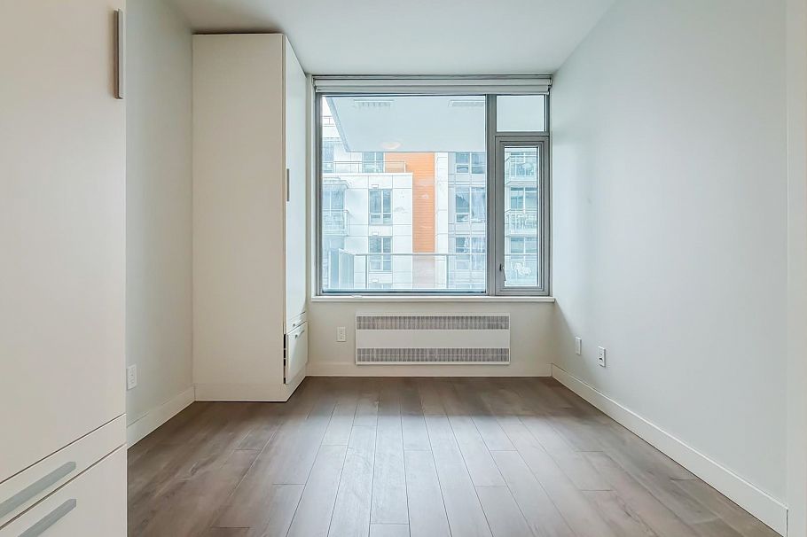 203 8031 Nunavut Lane Vancouver, BC - 8