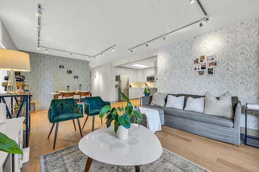 302 3461 Curle Avenue Burnaby, BC - 4