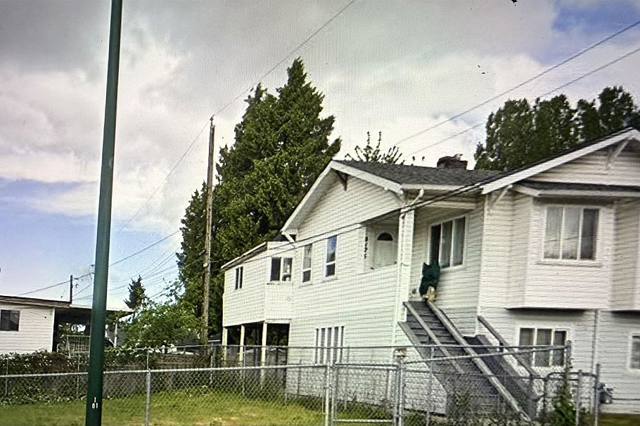 8125 St. George Street Vancouver, BC - 1