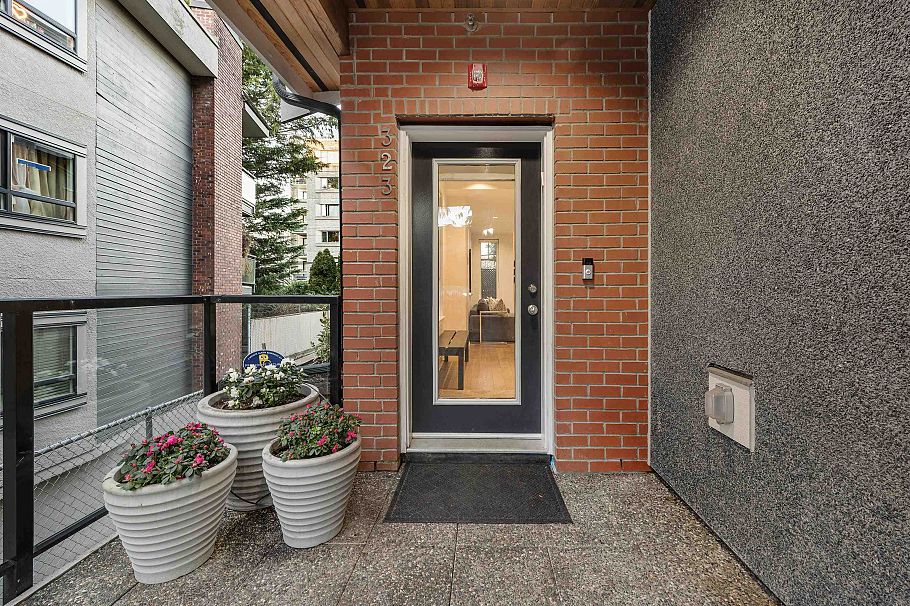 323 E 7th Avenue Vancouver, BC - 24
