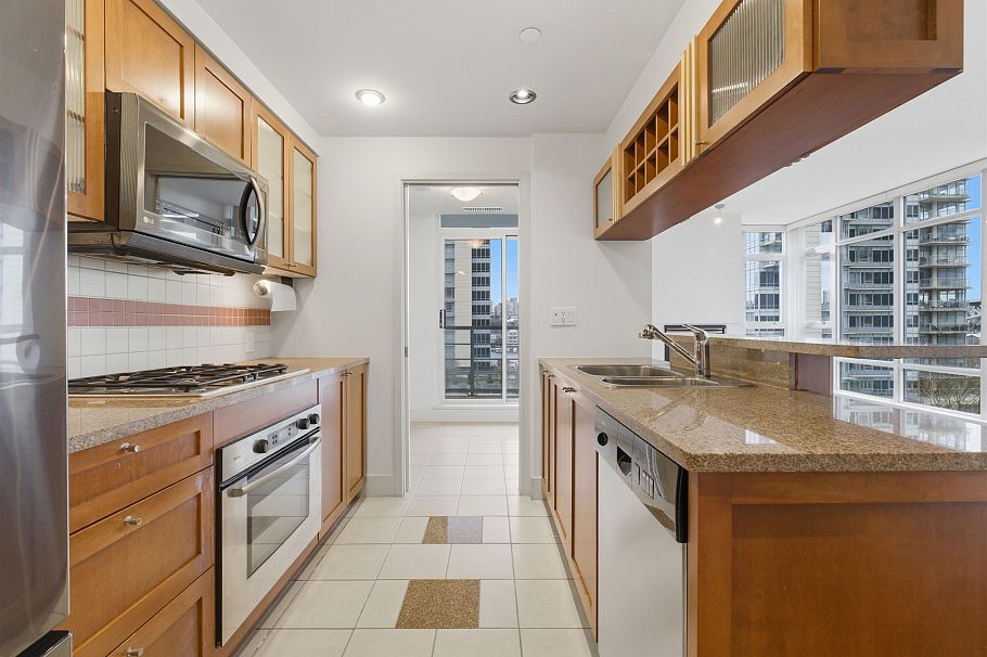 706 1483 Homer Street Vancouver, BC - 11