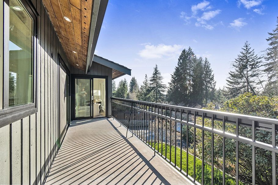 284 Montroyal Boulevard North Vancouver, BC - 36