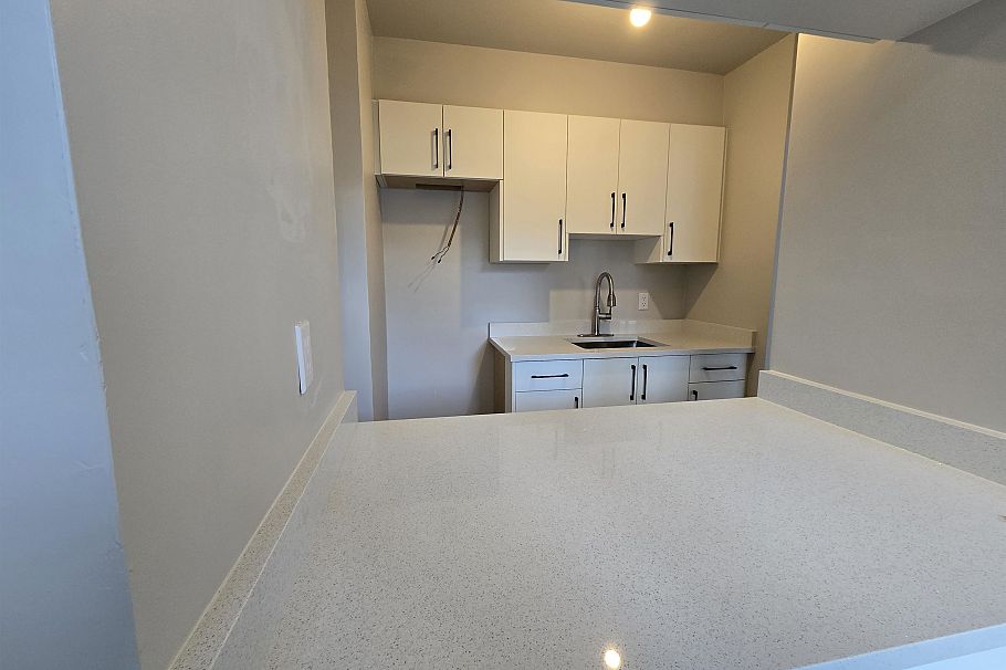 304 1219 Harwood Street Vancouver, BC - 7