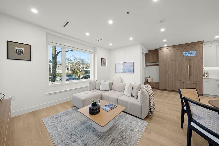 1 1278 E 63rd Avenue Vancouver, BC - 1