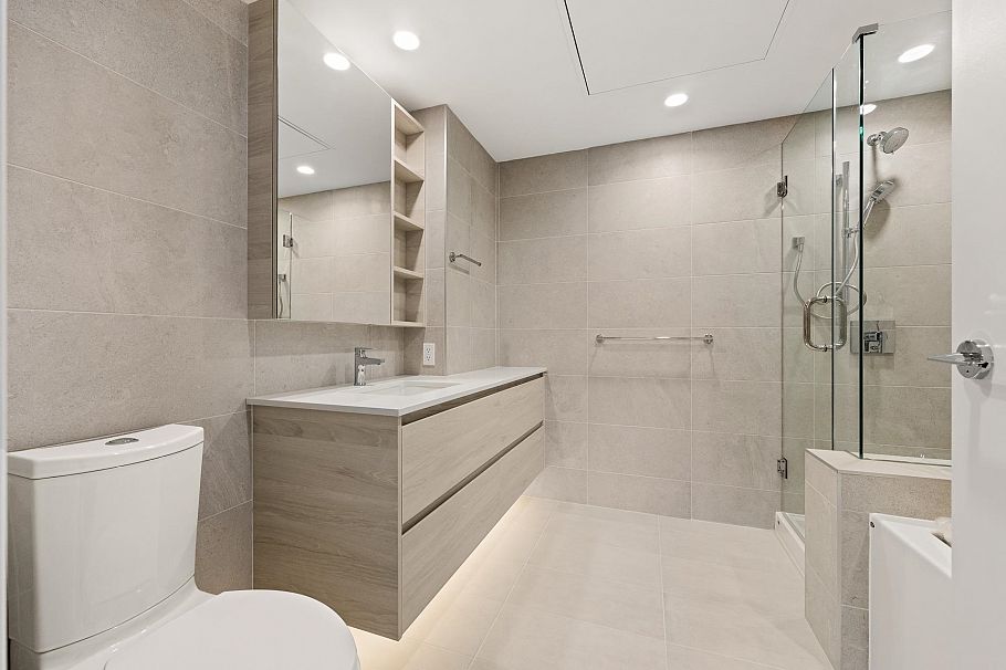 220 1981 Macdonald Street Vancouver, BC - 18