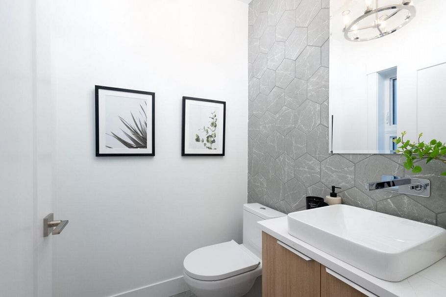 4426 W 4th Avenue Vancouver, BC - 31