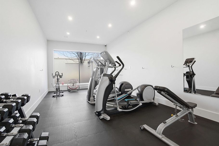 204 1633 Tatlow Avenue North Vancouver, BC - 29