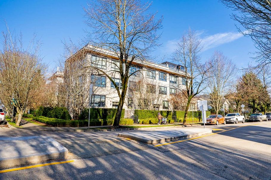 3174 Prince Edward Street Vancouver, BC - 1