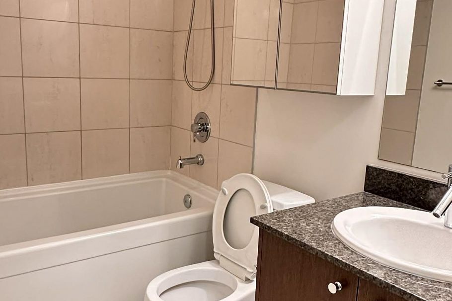 703 1212 Howe Street Vancouver, BC - 22