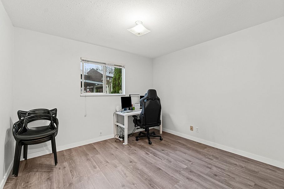 3529 Napier Street Vancouver, BC - 17