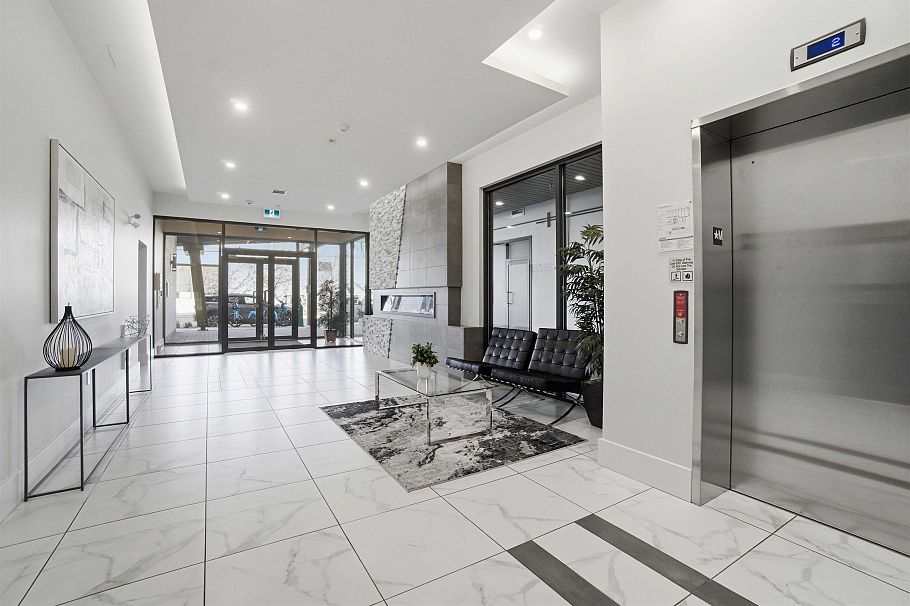 204 1633 Tatlow Avenue North Vancouver, BC - 5