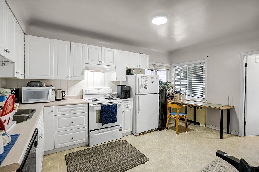 285 E 48th Avenue Vancouver, BC - 28