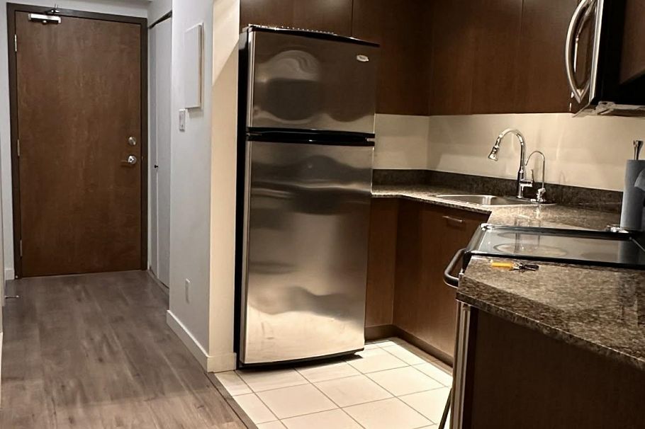 703 1212 Howe Street Vancouver, BC - 24