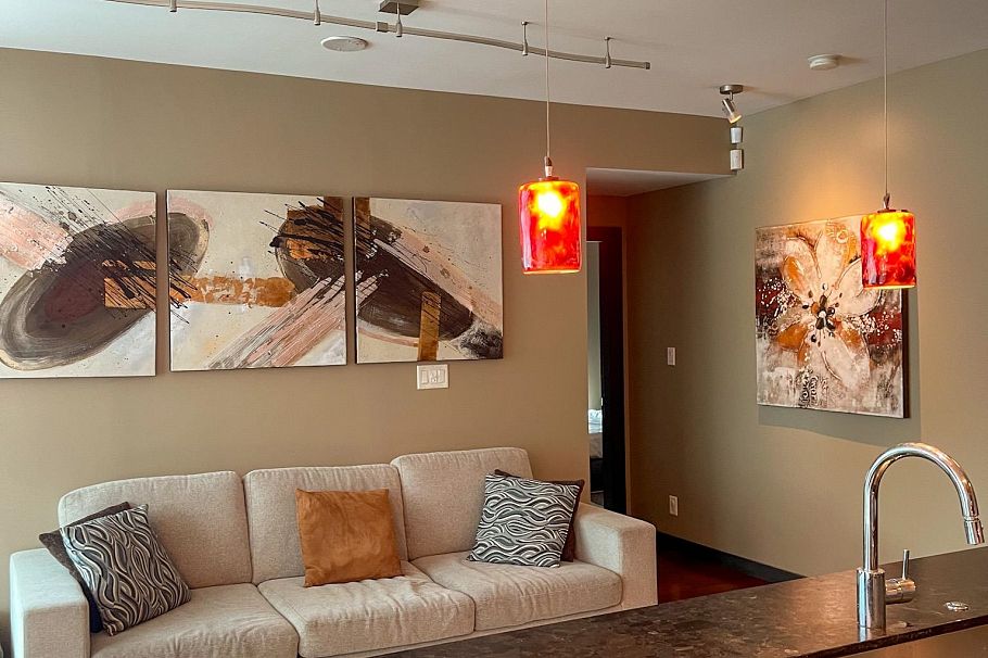 702 168 E Esplanade North Vancouver, BC - 9