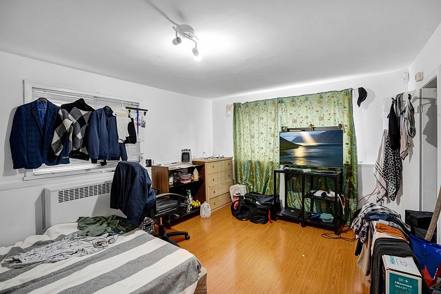 285 E 48th Avenue Vancouver, BC - 39