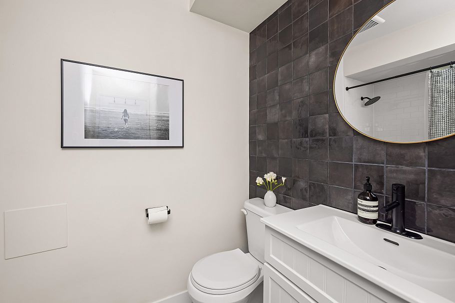 207 1424 Walnut Street Vancouver, BC - 19