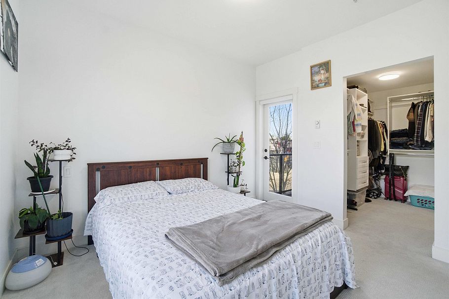 204 1633 Tatlow Avenue North Vancouver, BC - 22