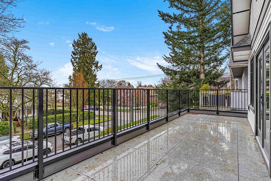 108 W 18th Avenue Vancouver, BC - 17