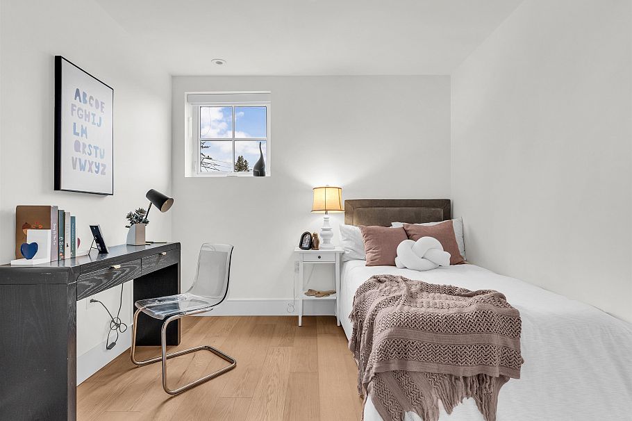 108 W 18th Avenue Vancouver, BC - 19