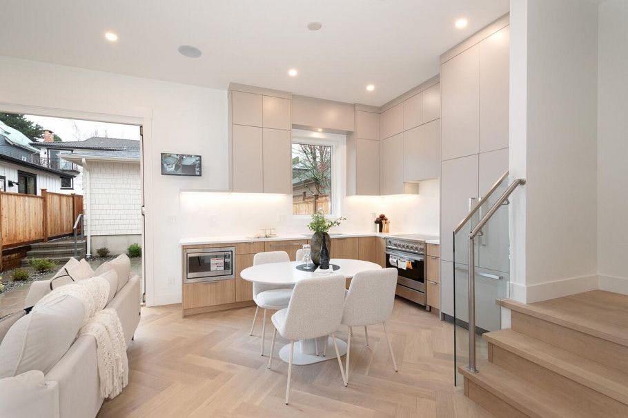 4424 W 4th Avenue Vancouver, BC - 14