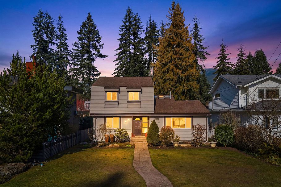 1140 W 20th Street North Vancouver, BC - 21