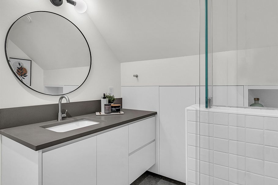 108 W 18th Avenue Vancouver, BC - 23