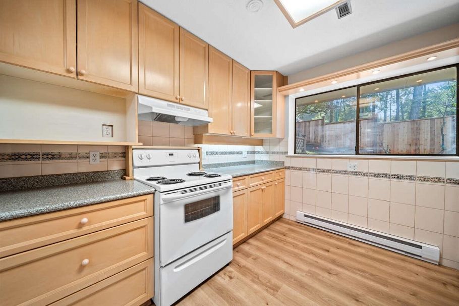 5600 Grousewoods Place North Vancouver, BC - 27