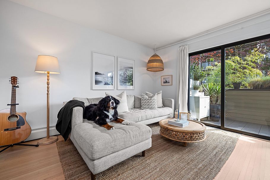 207 1424 Walnut Street Vancouver, BC - 14