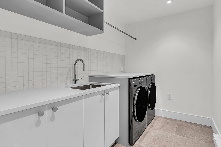 108 W 18th Avenue Vancouver, BC - 33