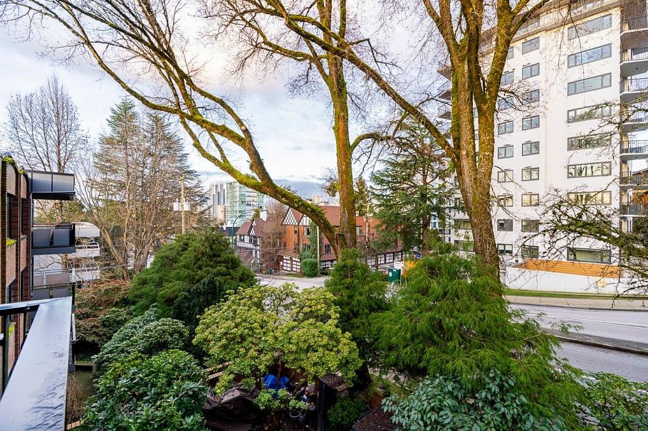 605 1405 W 15th Avenue Vancouver, BC - 24