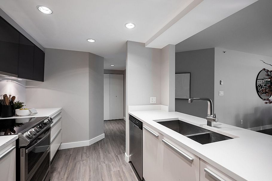 202 1323 Homer Street Vancouver, BC - 16