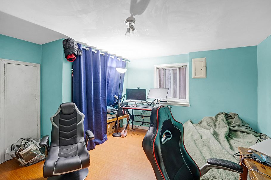 285 E 48th Avenue Vancouver, BC - 37