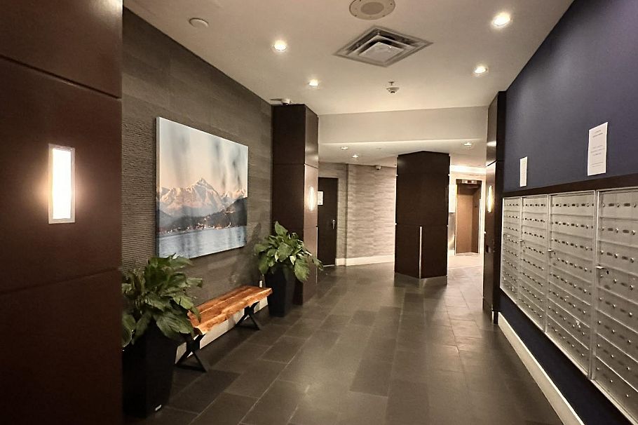 703 1212 Howe Street Vancouver, BC - 15