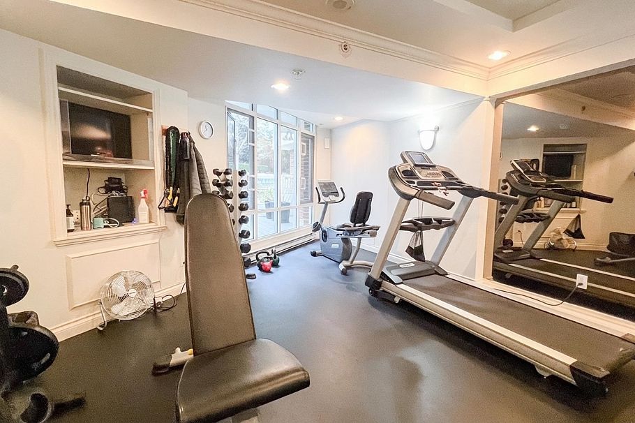 901 5615 Hampton Place Vancouver, BC - 29