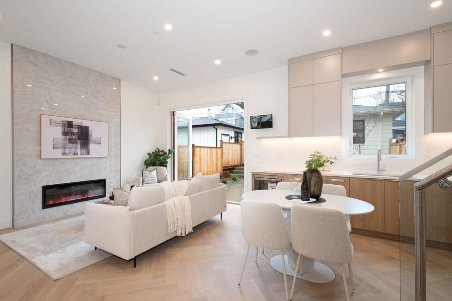 4424 W 4th Avenue Vancouver, BC - 5